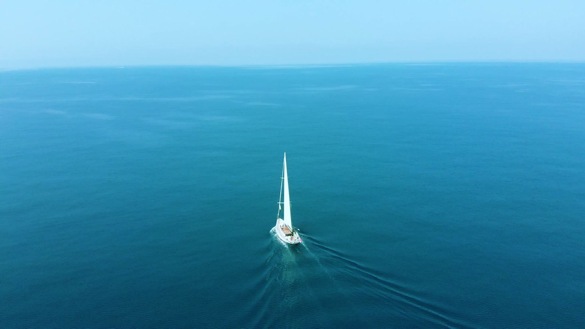 Velero en el Caribe